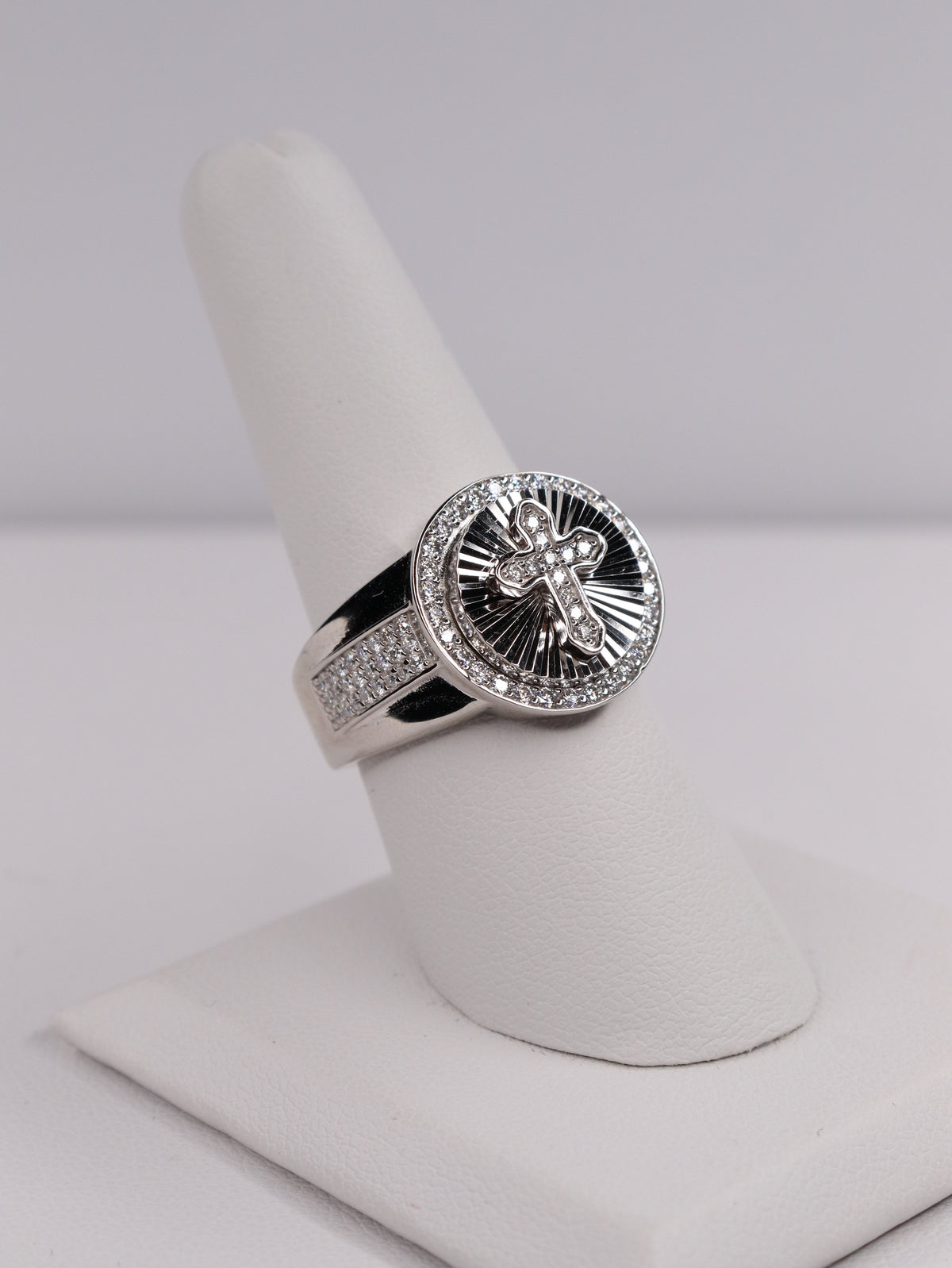 925 Sterling Silver Moissanite Cross Ring – Size 8