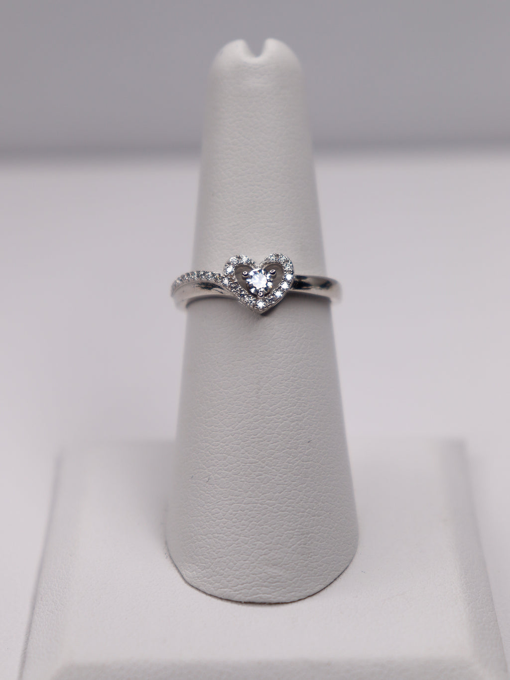 925 Sterling Silver Moissanite Heart Ring – Sparkling Love Halo - Size 7 | Proposal & Promise Ring