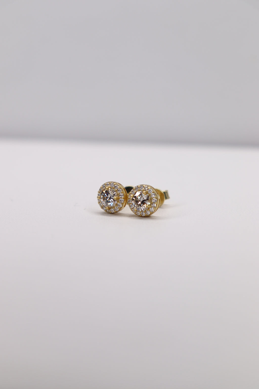 Solé Halo 10K Gold-Plated 925 Sterling Silver Moissanite Screw-Back Studs