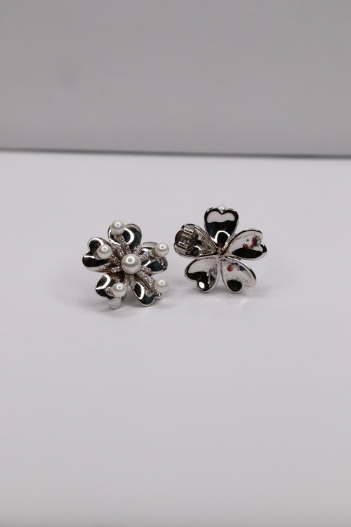 Pearl Flower 925 Sterling Silver Stud Earrings
