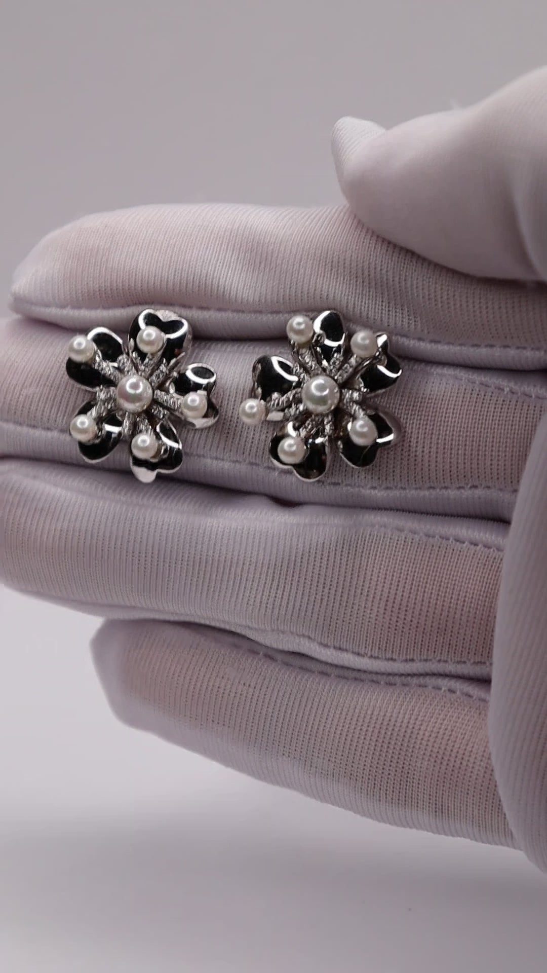 Pearl Flower 925 Sterling Silver Stud Earrings