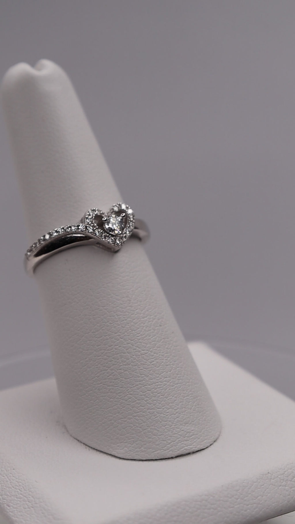 925 Sterling Silver Moissanite Heart Ring – Sparkling Love Halo - Size 7 | Proposal & Promise Ring