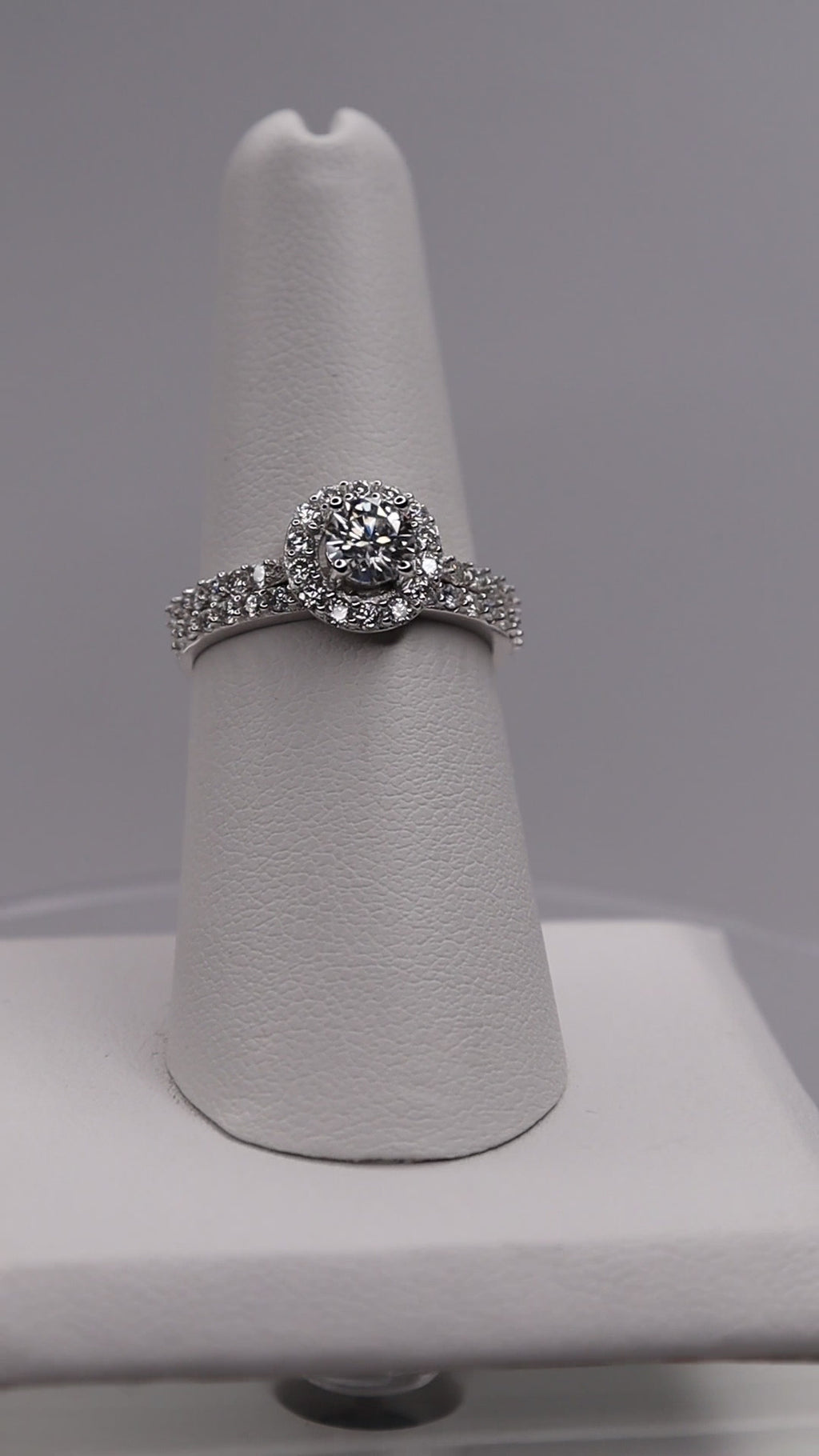 925 Sterling Silver Moissanite Bridal Ring Set – Size 7 | Halo Engagement Ring + Matching Wedding Band