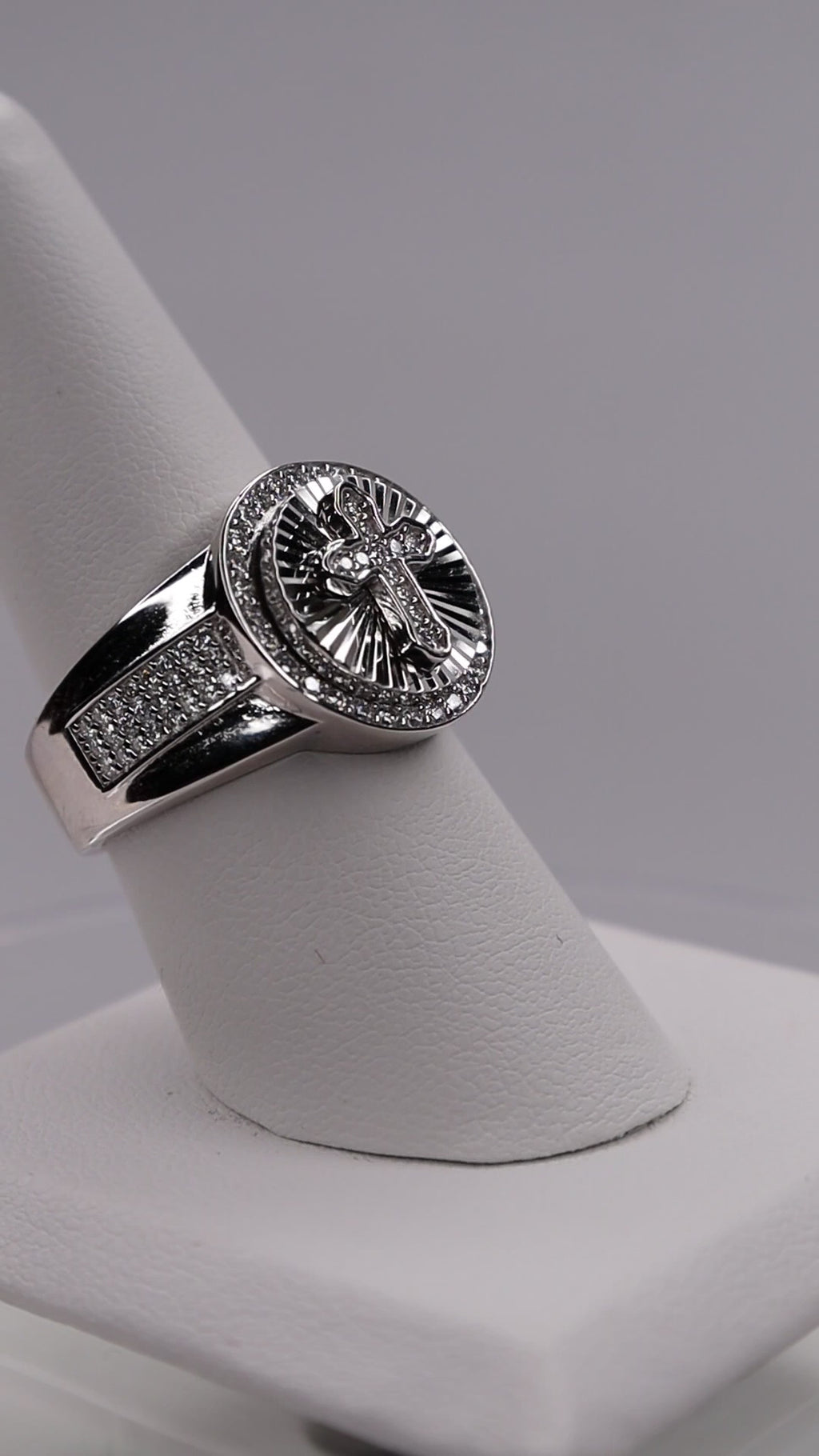 925 Sterling Silver Moissanite Cross Ring – Size 8